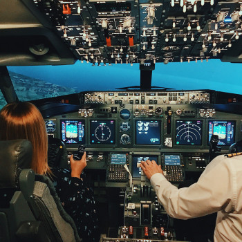 Полет в авиатренажере Боинг-737 Полет в авиатренажере Боинг-737